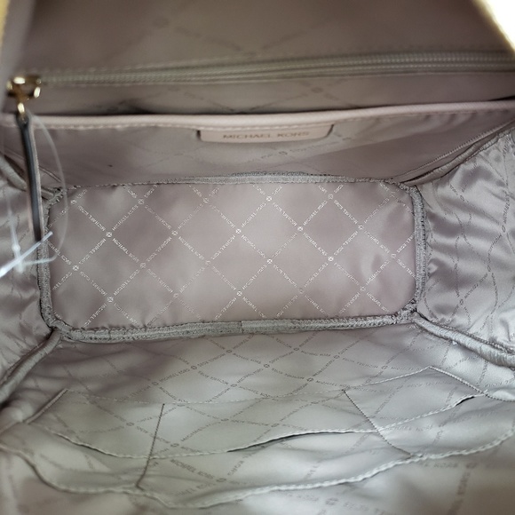 SOLD NWT Michael Kors Abbey Backpack and Wallet - Picture 4 of 8